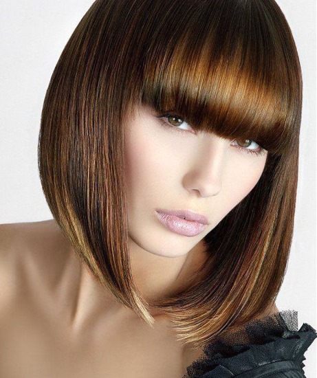 Fryzury z grzywką dla średnich włosów 2020. Zdjęcie modnych fryzur na okrągłą, owalną, kwadratową twarz