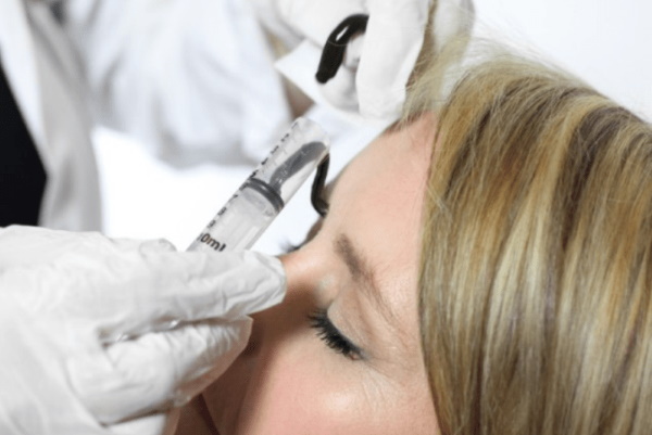 العلاج بالهرمونات في التجميل لعلاج الدوالي والسيلوليت وعلامات التمدد. التدريب ، قبل وبعد الصور والتعليقات